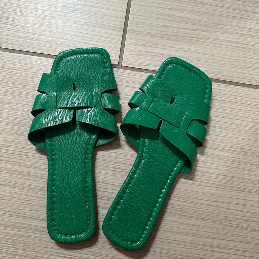 SHEIN Emerald Green Slide Sandals